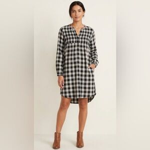 Knox Rose Black and White Plaid Button-Down Shirt